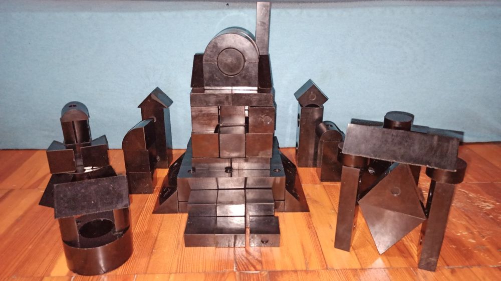 Конструктор для моделирования при чтении чертежей