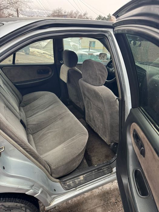 Ниссан 2 куб автамат