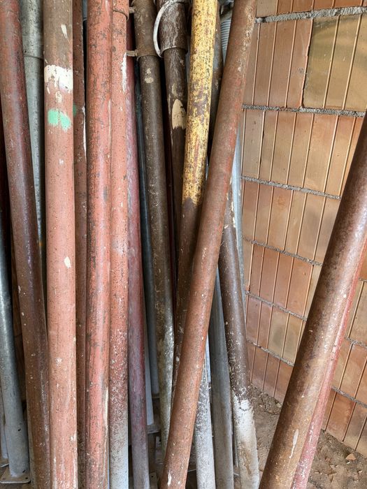 Vand popici metalici, grinda Doka si trepiezi pentru popici metalici