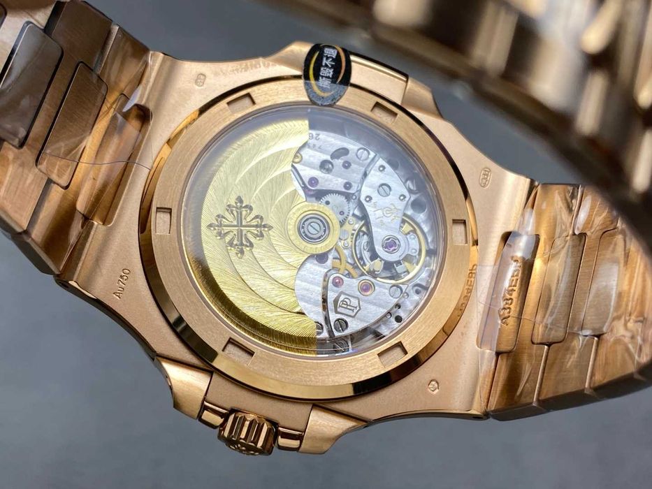 Автоматичен мъжки часовник Patek Philippe Nautilus Ref. 5711/1R-001