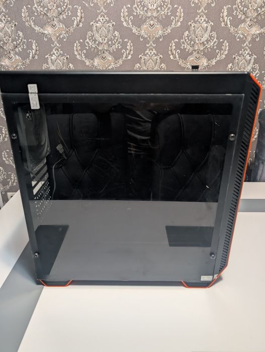 REZERVAT! Carcasa ATX + sursa 650w