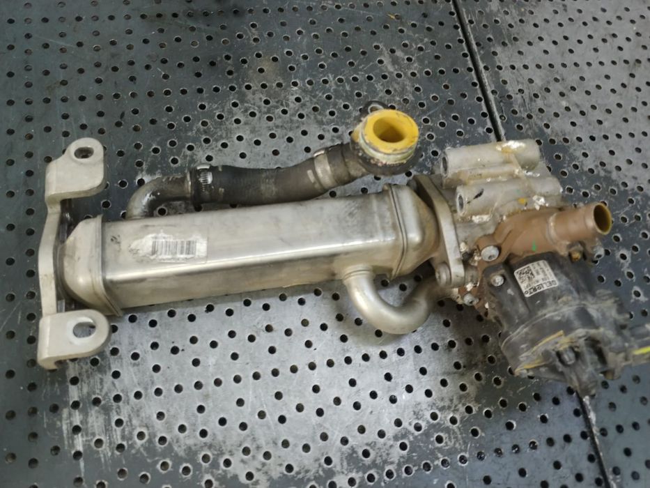 racitor gaze cu egr  f1agl411  2.3hpi euro 6  iveco daily 6   5802528639   5802531805