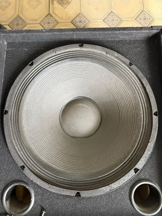 Калонка 18 дюйм суб