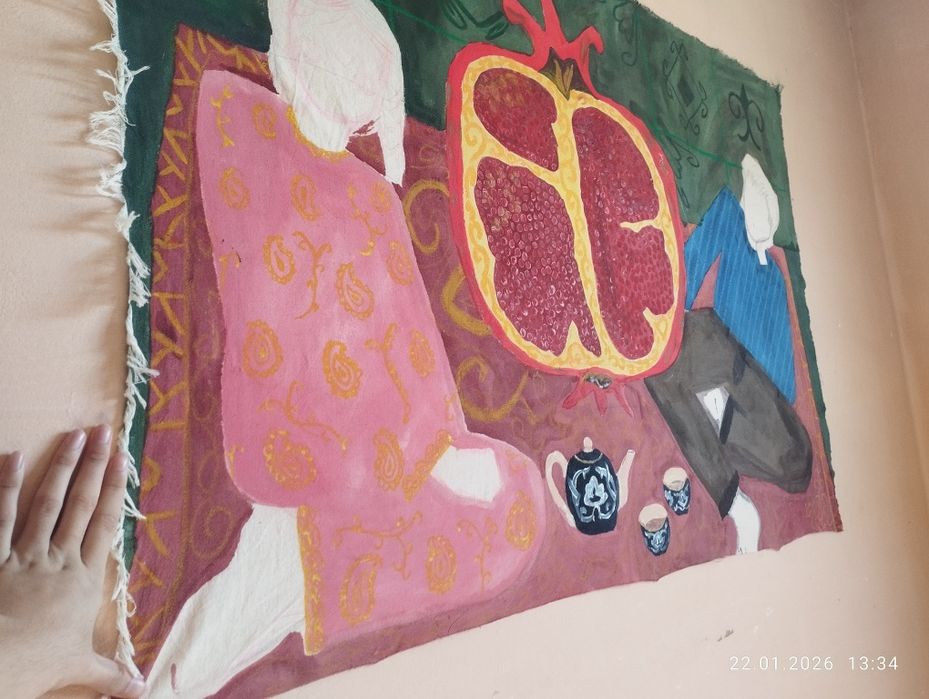 картины на бумаге или материал