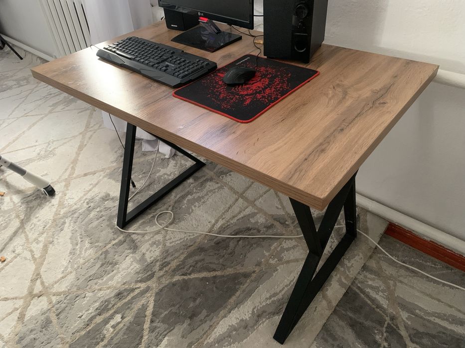Игровой кресло и Стол