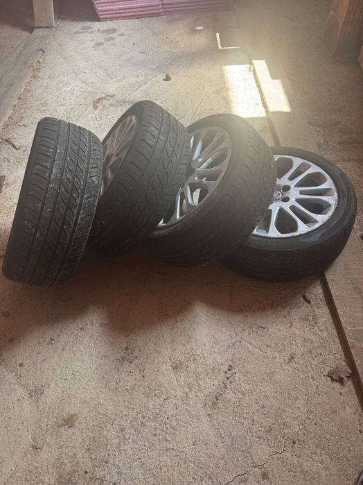 Roți Volvo în stare bună