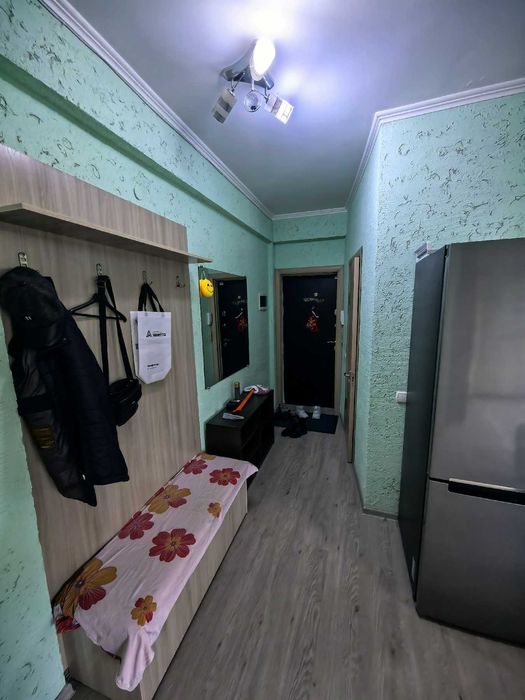 Продается 2 комнатная квартира в  третьем микрорайоне