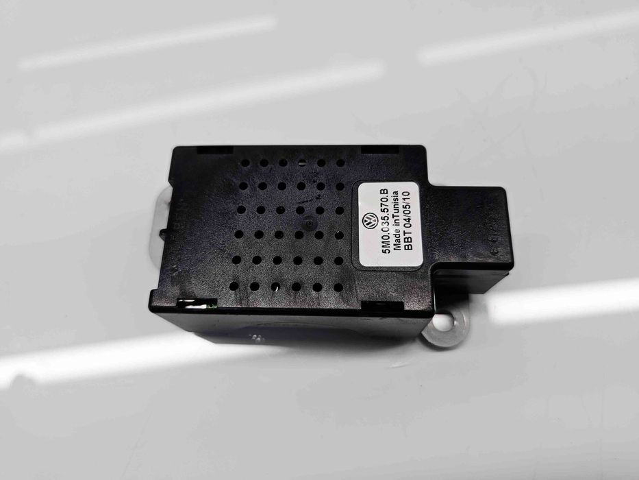 Amplificator audio Volkswagen Golf 6 (5K1) [Fabr 2009-2013] 5M0035570