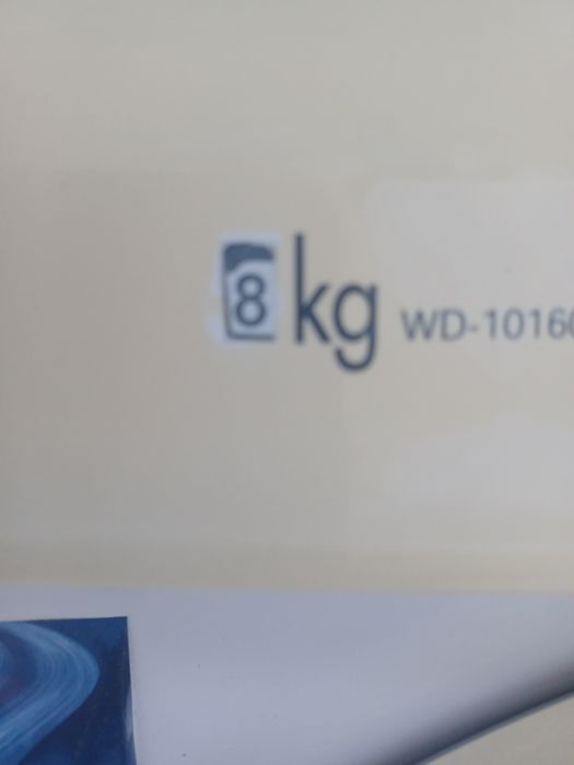 Стиралька LG в отличном состояние загрузка 8кг всё заводской