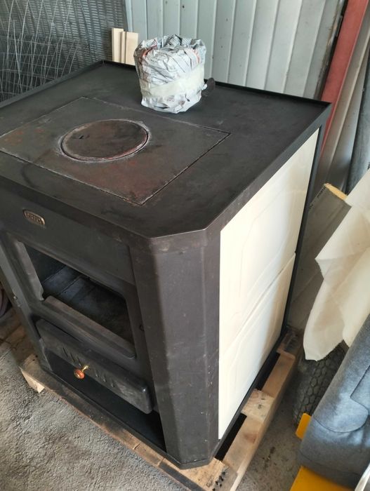 Камина на дърва с водна риза  13кв