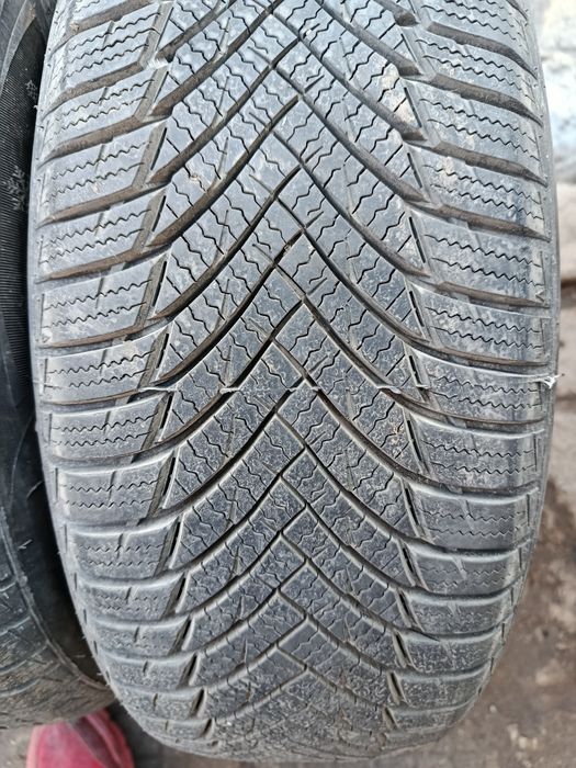 Гуми 195/60/15 дот25