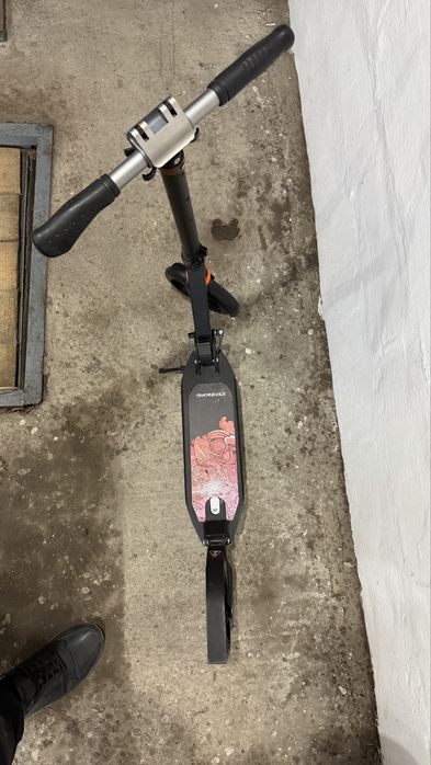 Продам самокат в хорошем состоянии