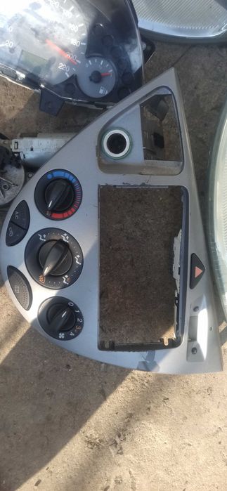 Фарове, стопове, километраж Форд фокус