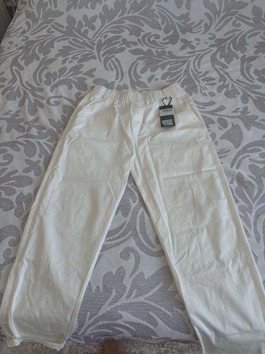 Белые летние брюки ( новые с этикеткой )