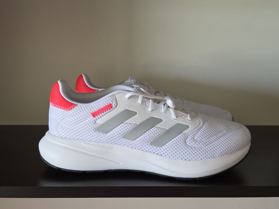 Adidas Response Runner 42.5номер 27см Стелка нови с кутия