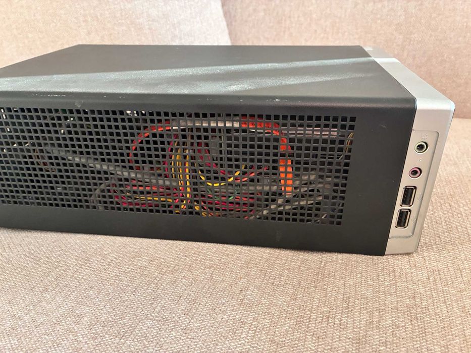 Mini-ITX Computer
