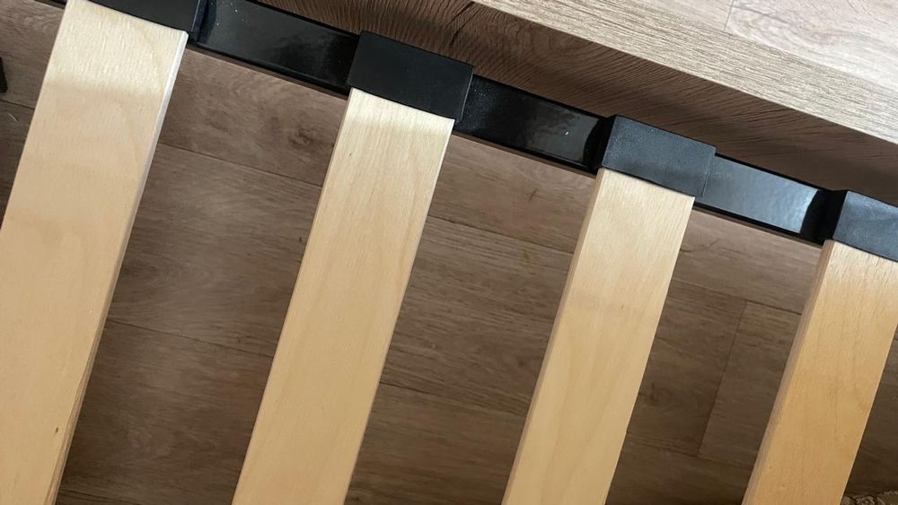 Продам кровать с матрасом