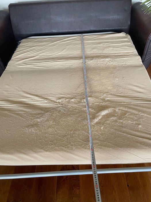 Canapea extensibila de piele