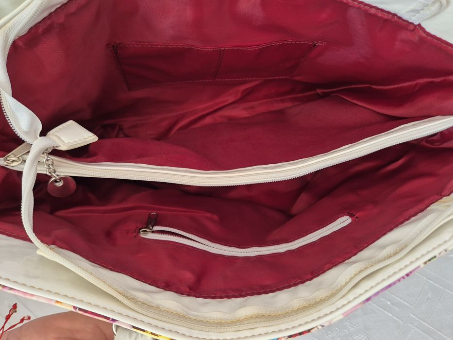 Продавам дамски чанти