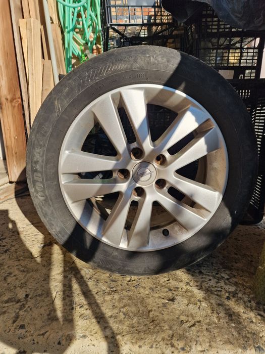 Джанти Opel 16" с гуми Goodyear 205 55 16 DOT 2022