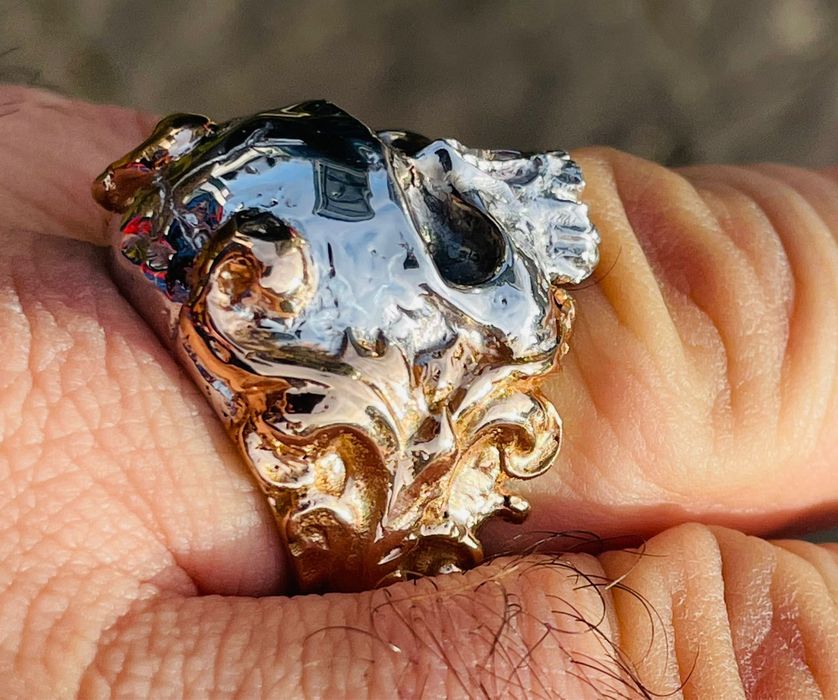 Inel aur 18 k  craniu Memento Mori Skull Italia designer Vlad Glynin