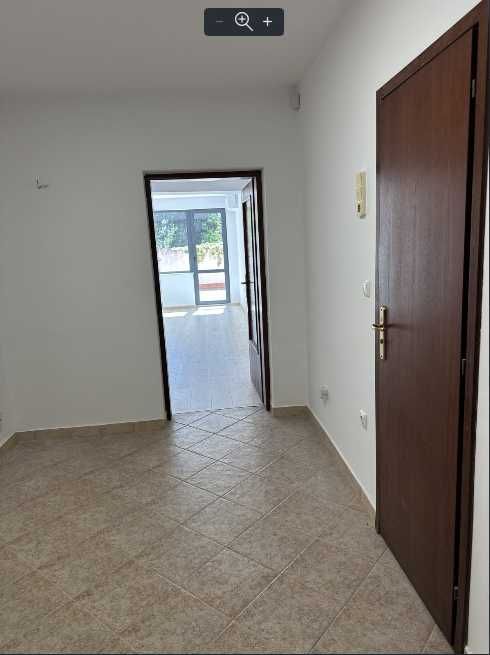 Дава се под наем Офис в Варна, Гръцка махала - 64 кв.м за 510 € - Снимка #1