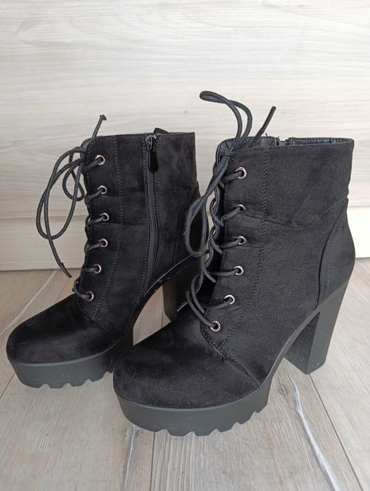 Зимни дамски боти