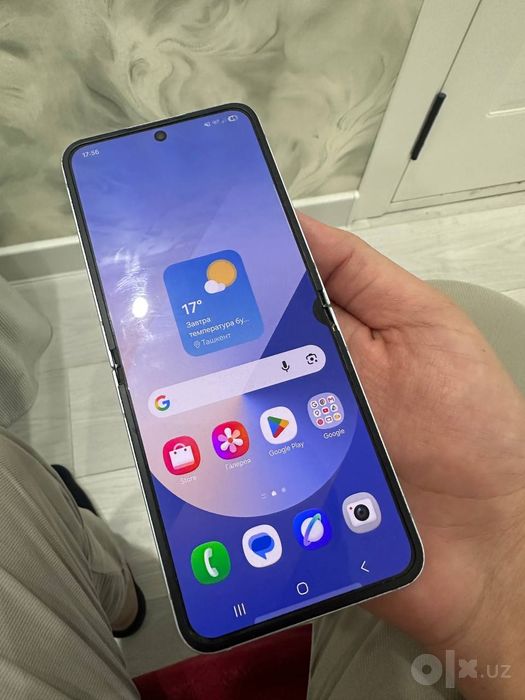 Samsung flip 6 ..