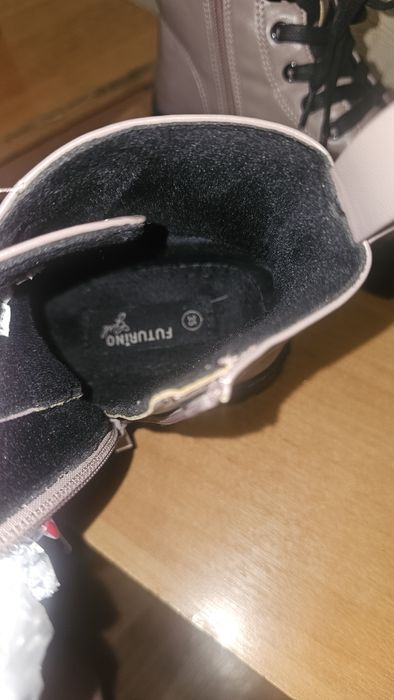 Продам обувь на девочку