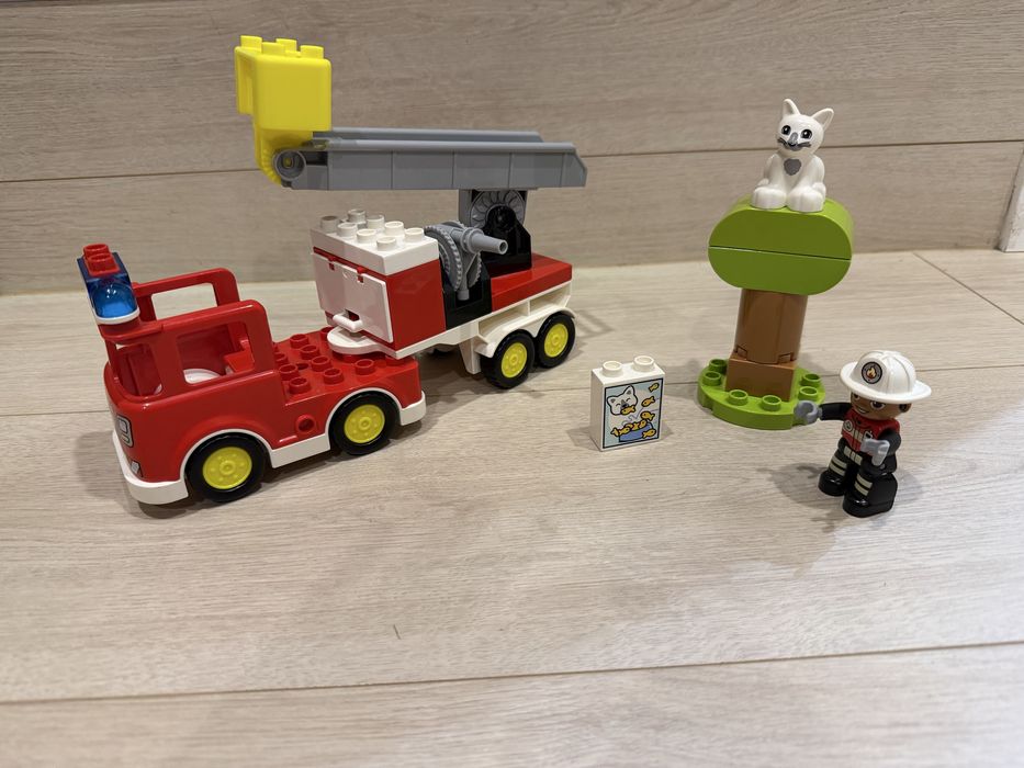 Lego duplo set 10969 - masina de pompier