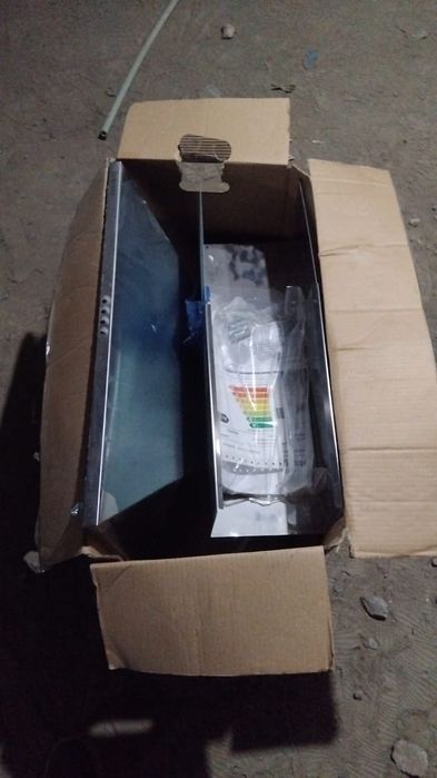 Продам вытяжку для кухни.