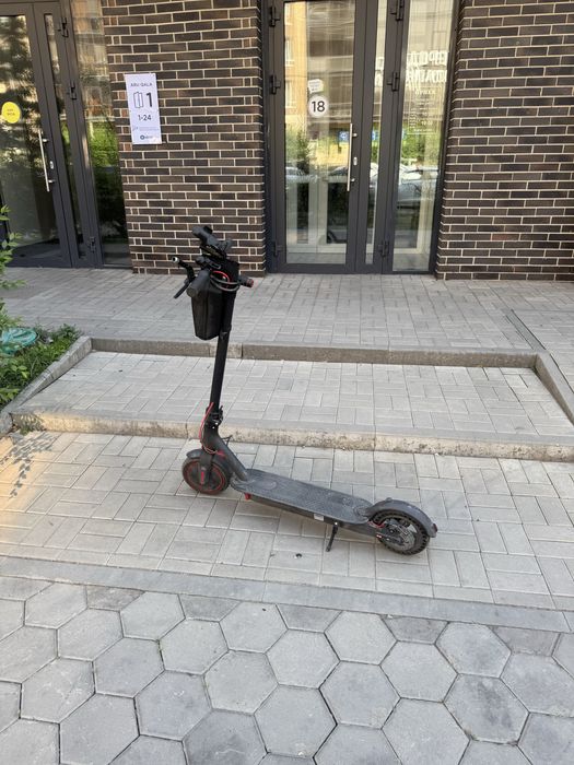 Самокат Xiaomi M365 Pro