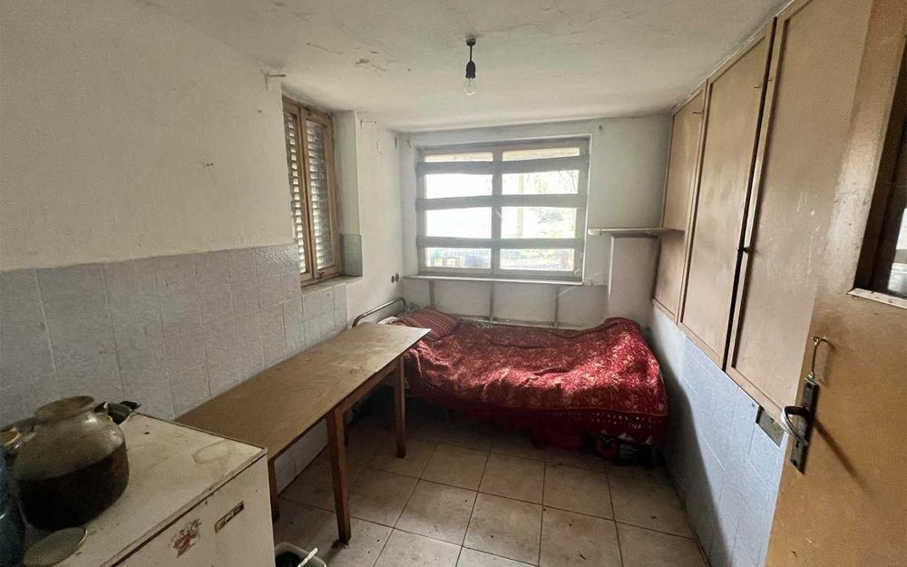 Продава се Къща в Търговище, Център - 60 кв.м за 510 €/кв.м - Снимка #2