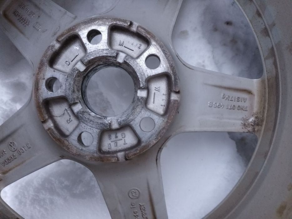 Jante Aliaj Usor Originale VW  + Anvelope Iarnă  FULDA