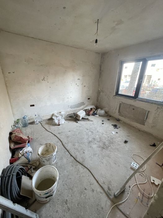 Apartament de vanzare-2 camere decomandat