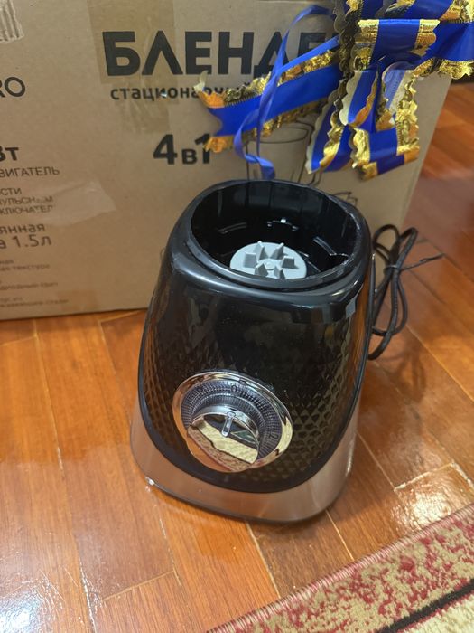 Блендер 4 в 1  новый продам