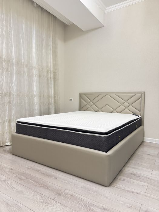 Kravat divan bir kishilik kravat