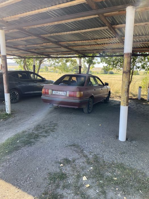 Продам Ауди 80 б3 срочно