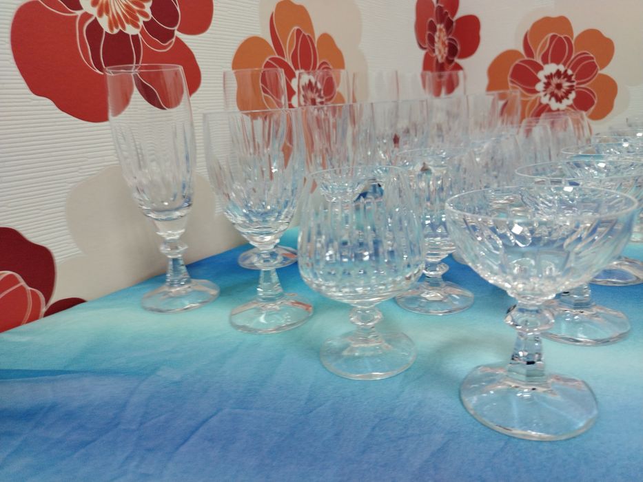 Нови кристали чаши