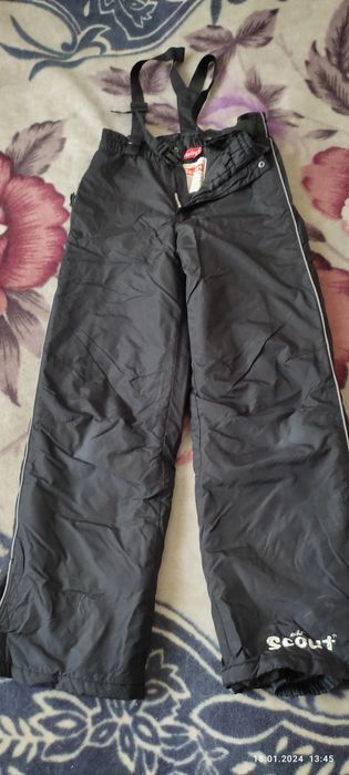 Лыжный костюм на девочку