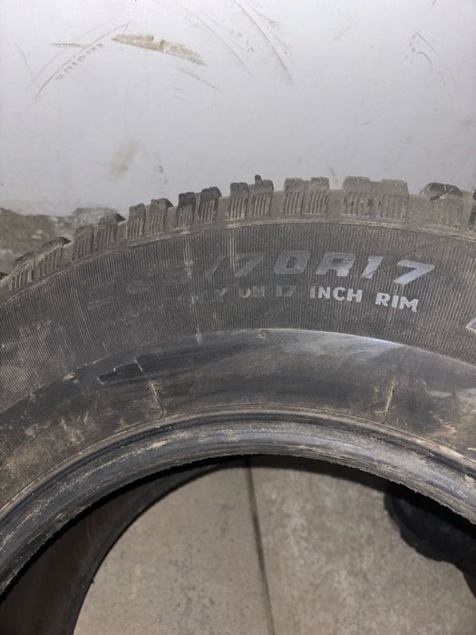 Продаю шины 4 комплекта.