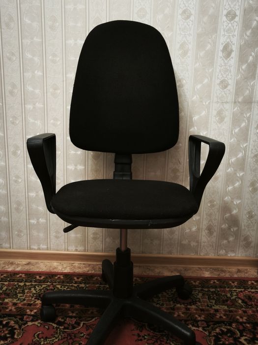 Кресло офисное  продам