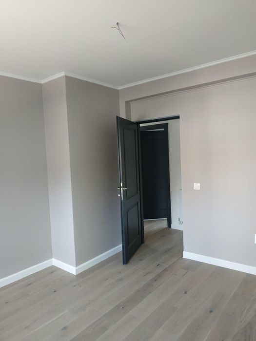 Reparatie interioare ! ( parchet , laminat , usi de interior)
