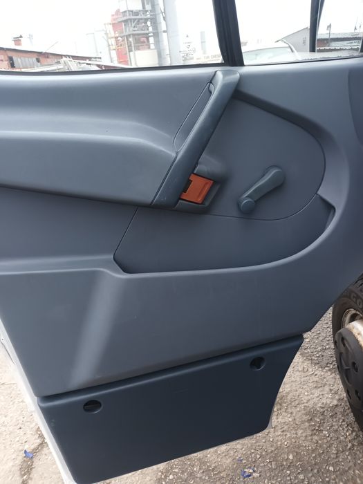 Продавам Спринтер 412д