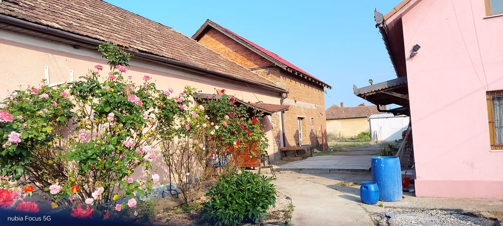 Casa zona Sannicolau Mic Arad