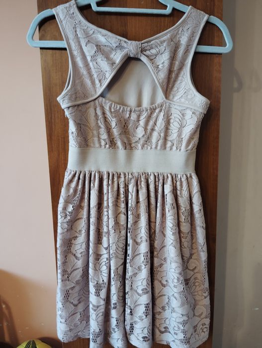 Красива рокля 146р-р