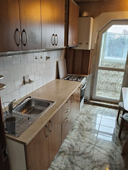 PF închiriez ap 2 cam decomandat