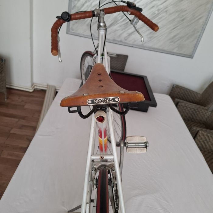Semicursiera Peugeot