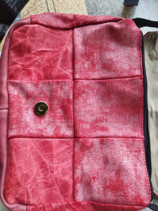 Чантичка естествена кожа 10 лв