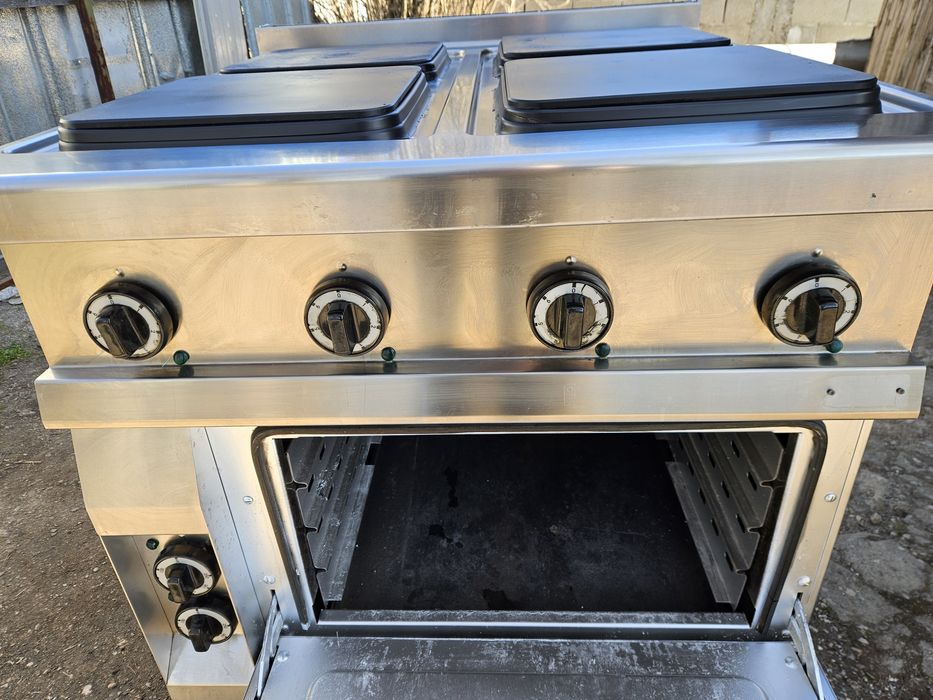 Фурна Печка за печене готвене на Агнета Прасенца на ток 4-ка. Трифазен